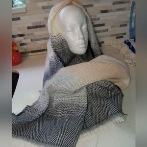 Vince Camuto Unisex Super Soft Striped Beige gray Knit winter Scarf 76" X 23""